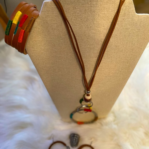 Beautiful set - Picture 3 of 3